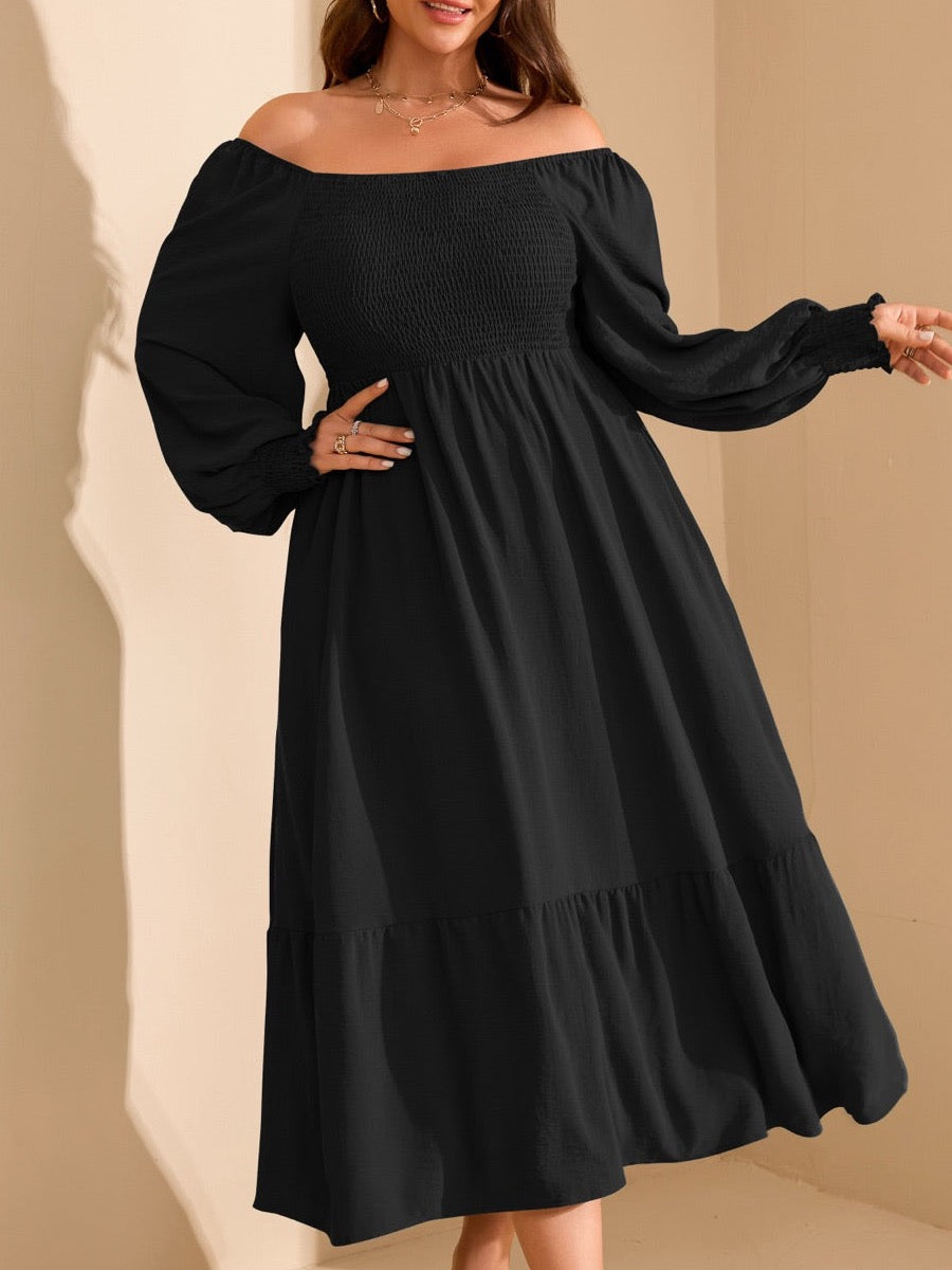 RWJ 6681 Black dress detail crop, 3:4