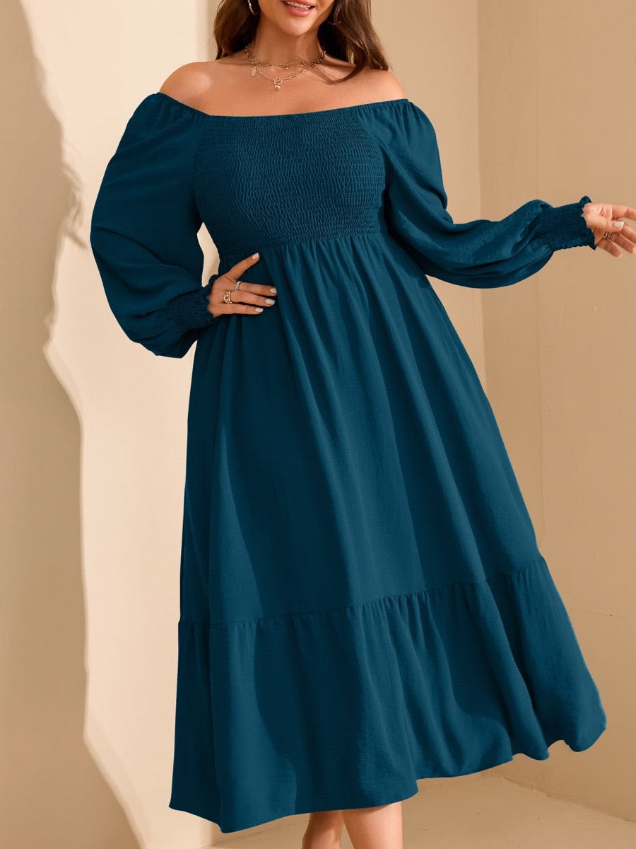 RWJ 6681 Lake Blue dress detail crop, 3:4