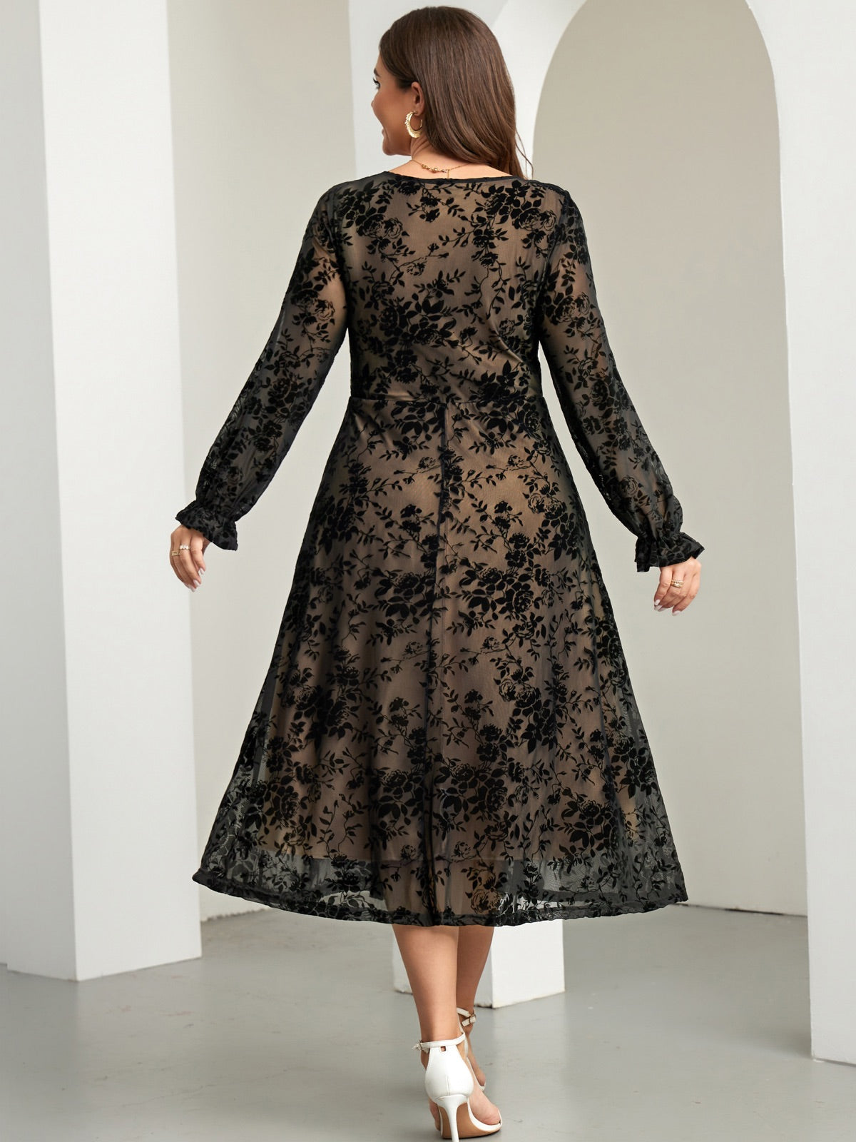 Plus Size Lace Square-Neck Maxi Dress — Black gallery image 2