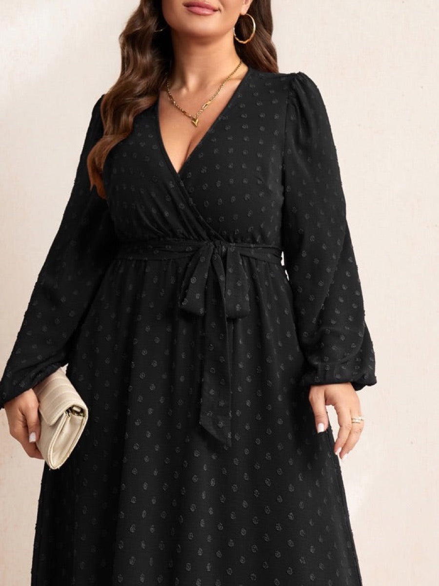 RWJ 6404 black V-neck tiered midi dress, upper-body detail