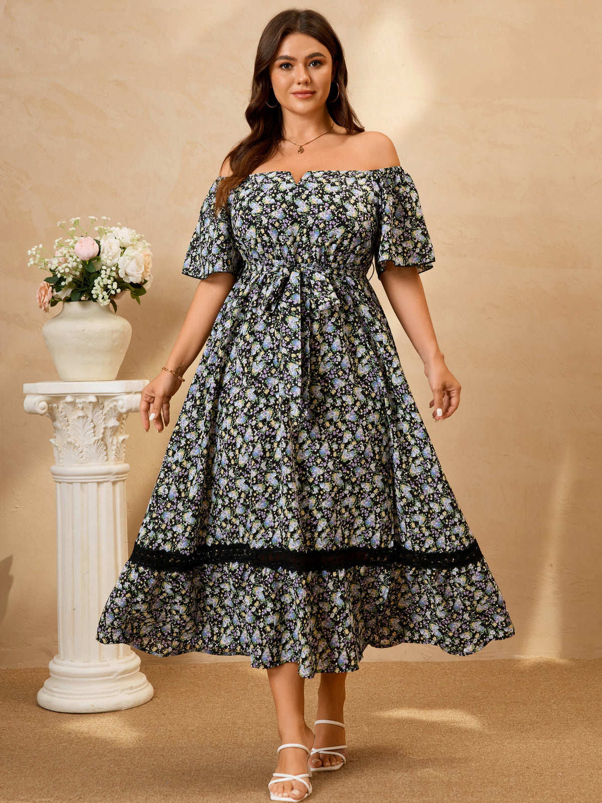 RWJ 6653 Black Floral detail image