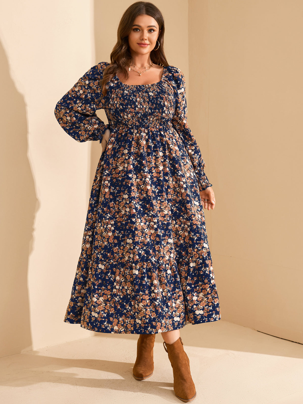 RWJ 6681 Navy Floral detail image