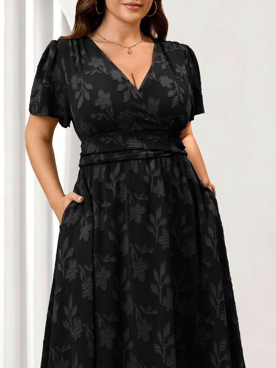 Plus Size Lace V-Neck Midi Dress — Black close-up detail