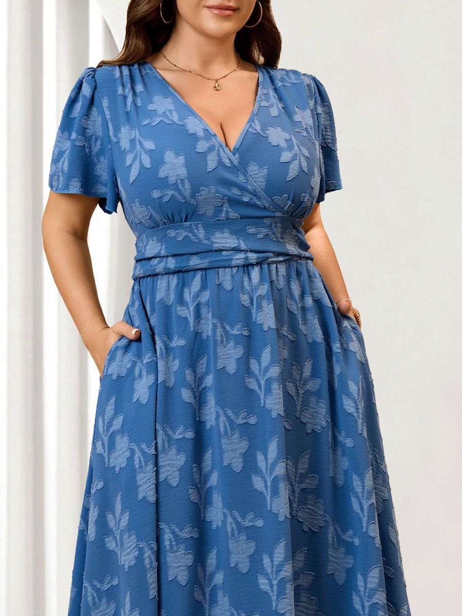 Plus Size Lace V-Neck Midi Dress — Blue close-up detail