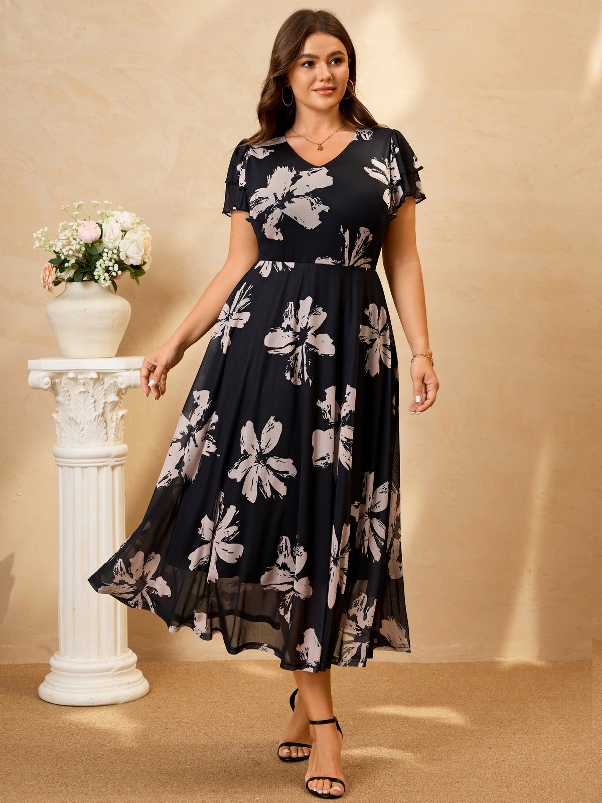 RWJ 6790 Black Floral product image
