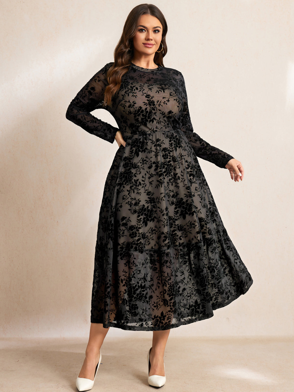 RWJ 6794 Black Flocking Floral detail image