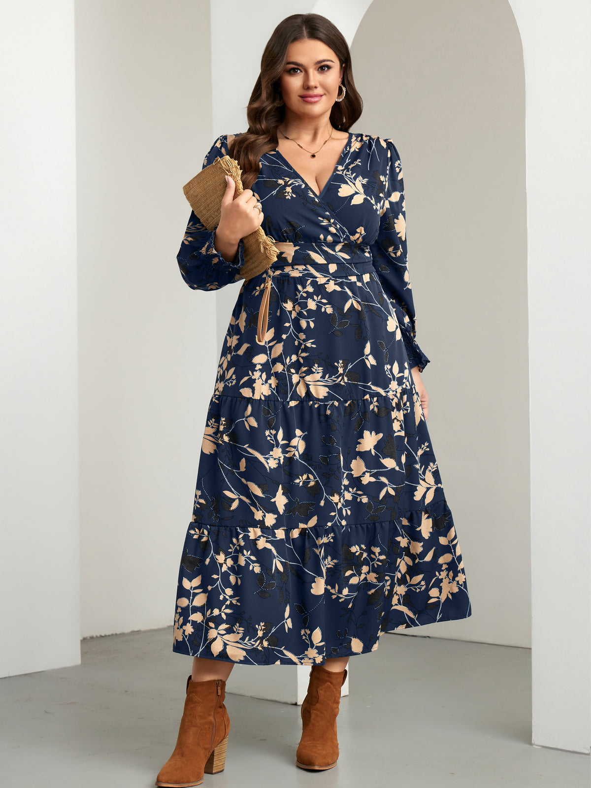RWJ 6814 Navy Blue Floral detail image