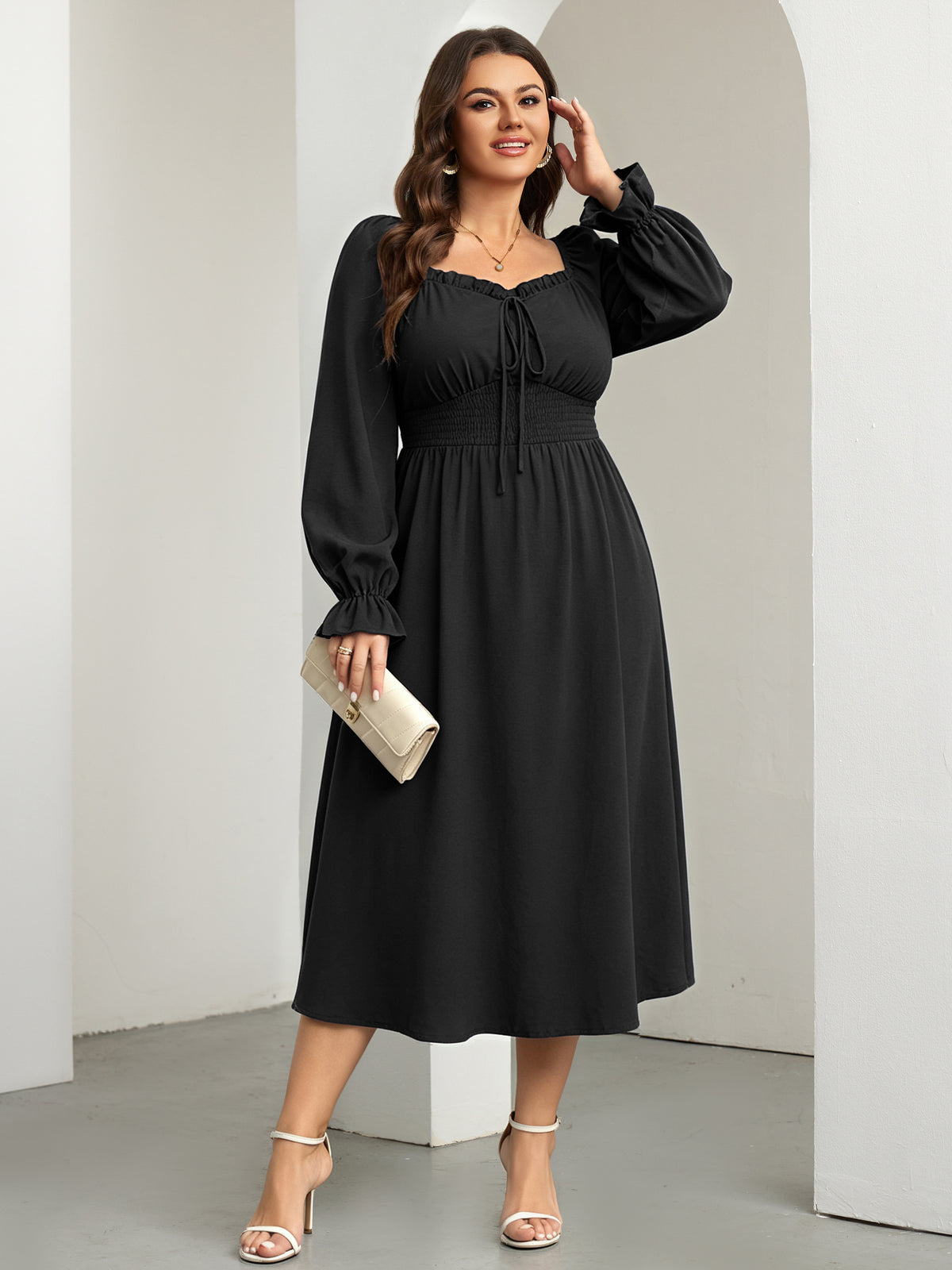 RWJ 6824 Black square-neck side-slit maxi dress