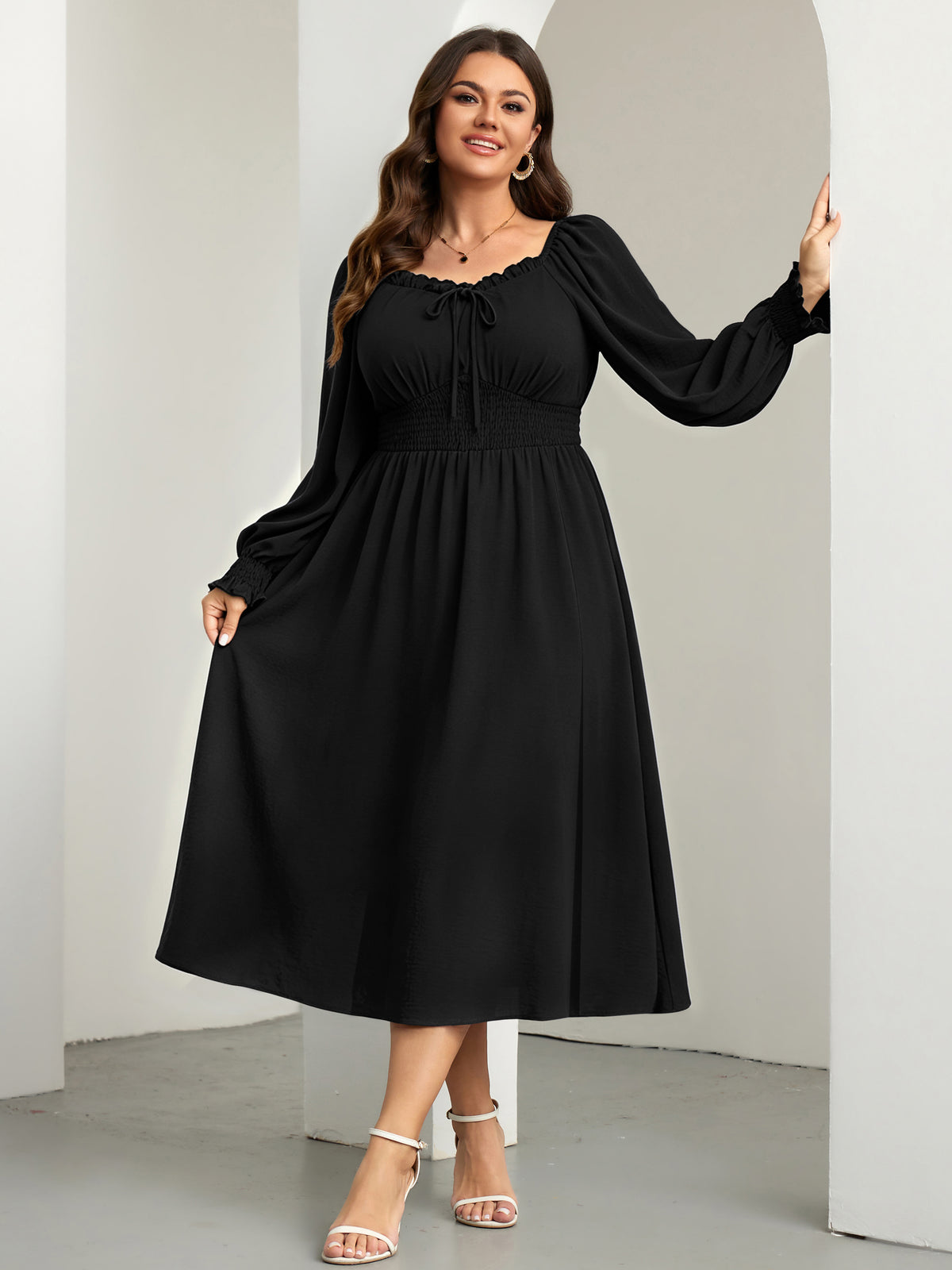 RWJ 6824 Black square-neck side-slit maxi dress